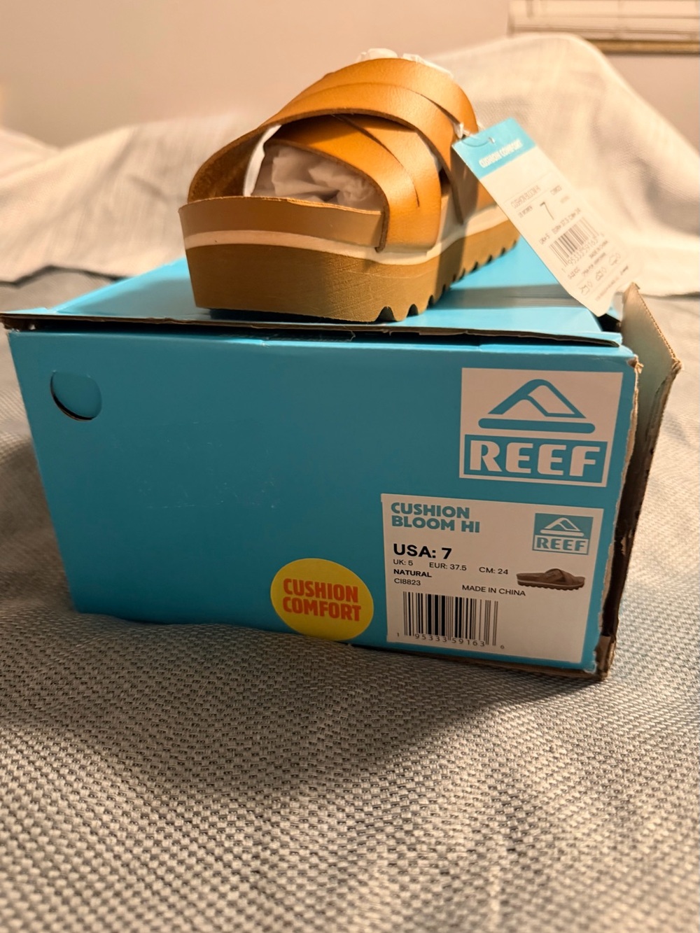 Reef Cushion Bloom Hi Platform Slide Sandals - Picture 3 of 4